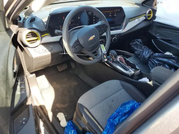 KL77LHEPXTC021254 2026 CHEVROLET TRAX - Image 8