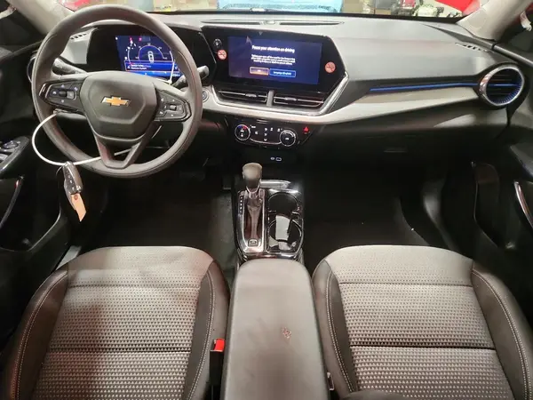 KL77LHEPXTC027801 2026 CHEVROLET TRAX - Image 8
