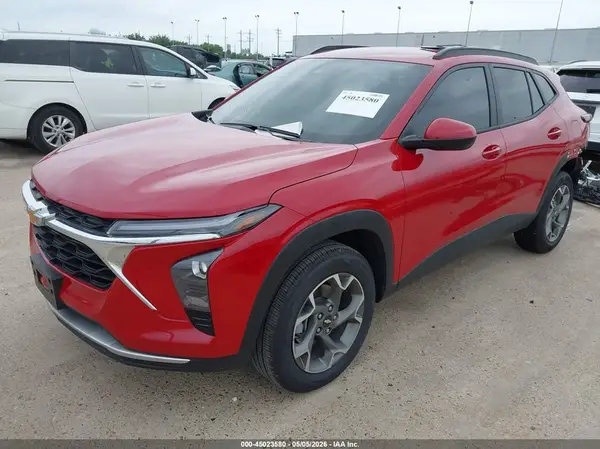 KL77LHEPXTC040287 2026 CHEVROLET TRAX - Image 2