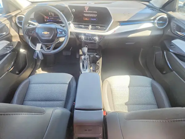 KL77LHEPXTC072138 2026 CHEVROLET TRAX - Image 8