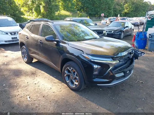 KL77LHEPXTC093460 2026 CHEVROLET TRAX - Image 1