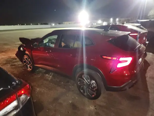 KL77LJDP9S0293607 2025 CHEVROLET TRAX - Image 2