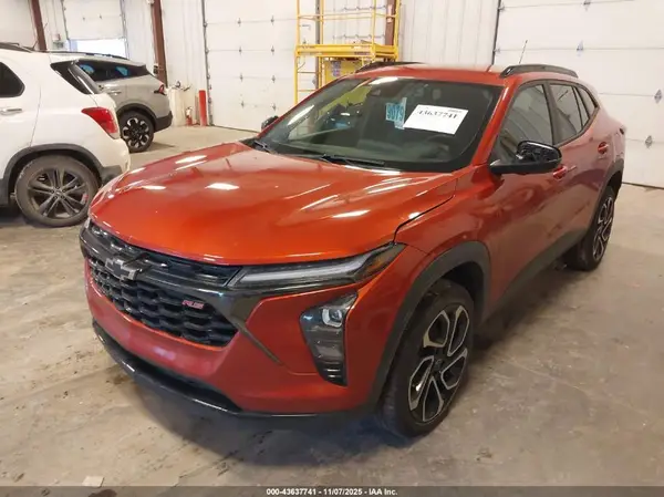 KL77LJE20RC178408 2024 CHEVROLET TRAX - Image 2