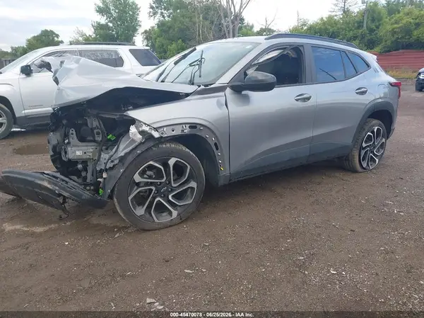 KL77LJE21RC034334 2024 CHEVROLET TRAX - Image 2