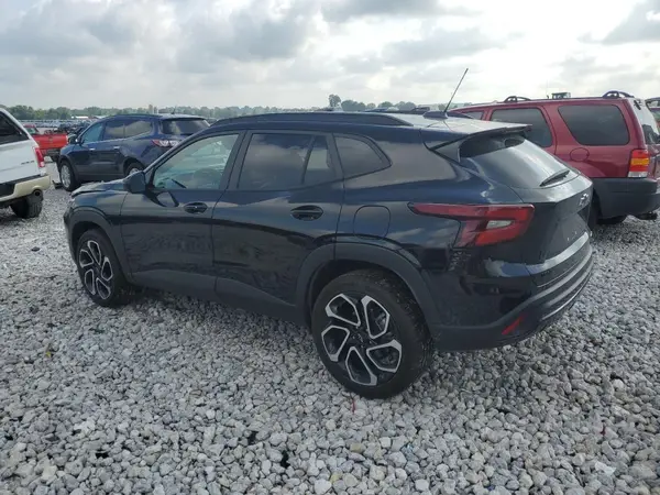 KL77LJE24RC176256 2024 CHEVROLET TRAX - Image 2