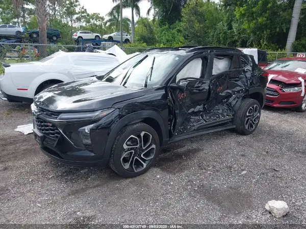 KL77LJE25RC030593 2024 CHEVROLET TRAX - Image 2
