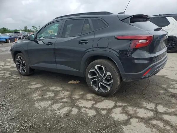KL77LJE25RC051590 2024 CHEVROLET TRAX - Image 2