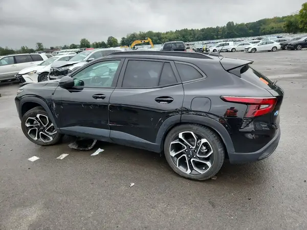 KL77LJE25RC065215 2024 CHEVROLET TRAX - Image 2