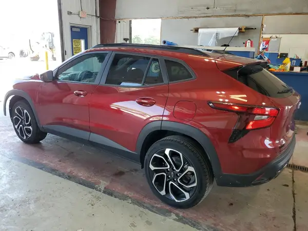 KL77LJE26RC055180 2024 CHEVROLET TRAX - Image 2