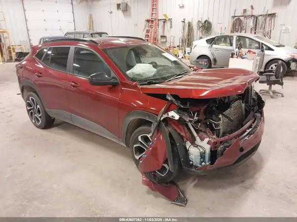 KL77LJE27RC010474 2024 CHEVROLET TRAX - Image 1