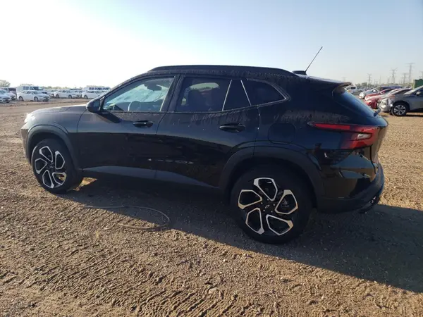 KL77LJE28RC065757 2024 CHEVROLET TRAX - Image 2