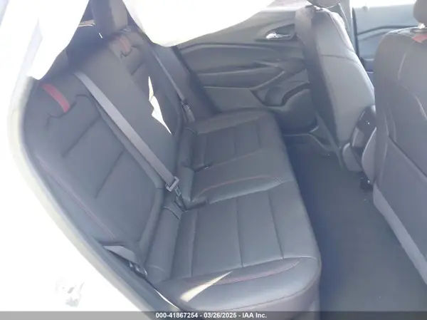 KL77LJEP0SC025657 2025 CHEVROLET TRAX - Image 8