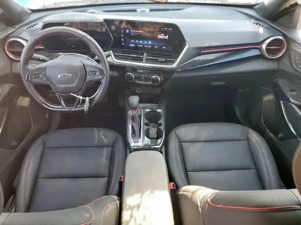 KL77LJEP0SC038621 2025 CHEVROLET TRAX - Image 8