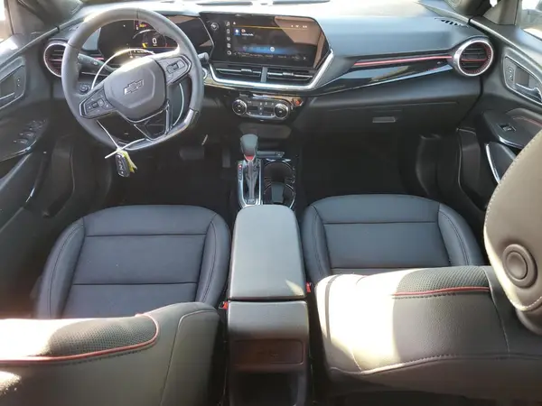 KL77LJEP0SC042202 2025 CHEVROLET TRAX - Image 8