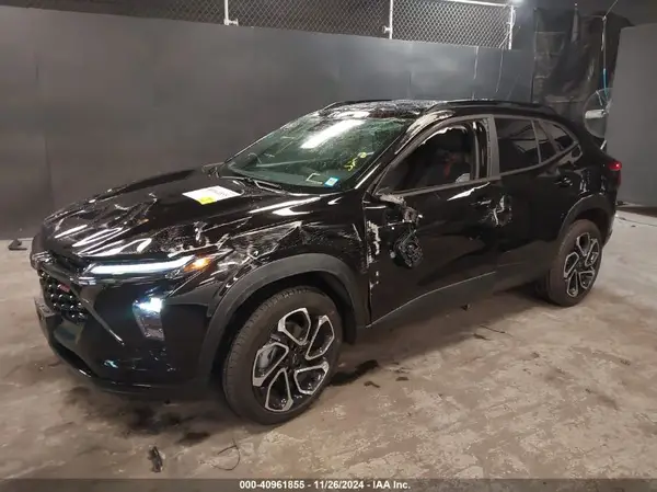 KL77LJEP0SC053751 2025 CHEVROLET TRAX - Image 2