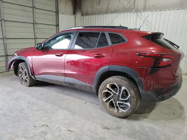 KL77LJEP0SC079234 2025 CHEVROLET TRAX - Image 2