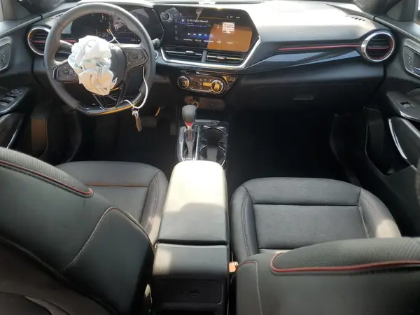 KL77LJEP0SC081470 2025 CHEVROLET TRAX - Image 8