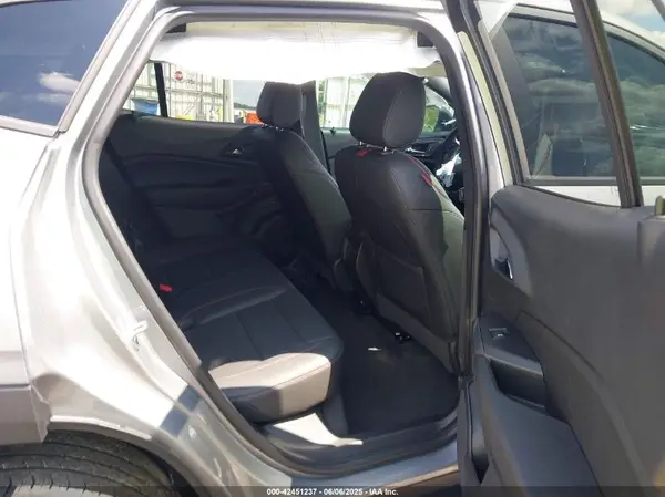 KL77LJEP0SC107436 2025 CHEVROLET TRAX - Image 8