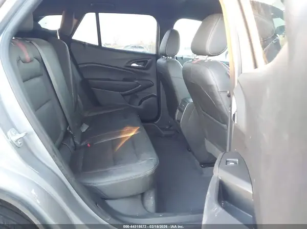 KL77LJEP0SC175364 2025 CHEVROLET TRAX - Image 8