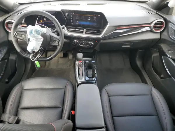 KL77LJEP0SC290479 2025 CHEVROLET TRAX - Image 8