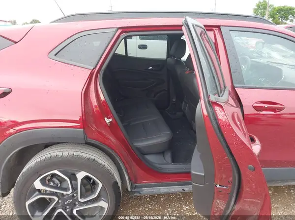 KL77LJEP0SC303540 2025 CHEVROLET TRAX - Image 8