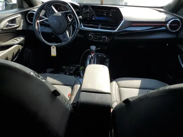 KL77LJEP1SC014750 2025 CHEVROLET TRAX - Image 8