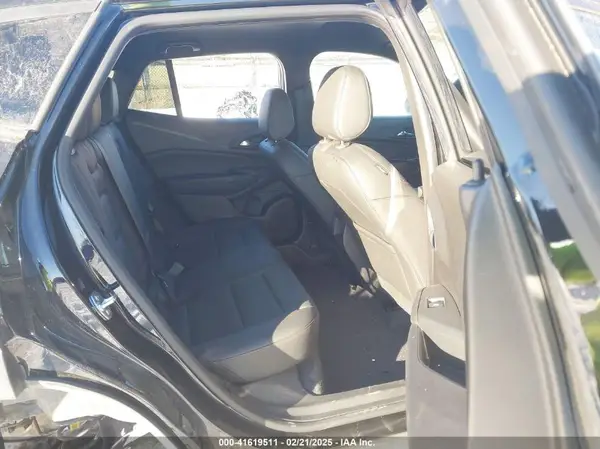 KL77LJEP1SC100642 2025 CHEVROLET TRAX - Image 8
