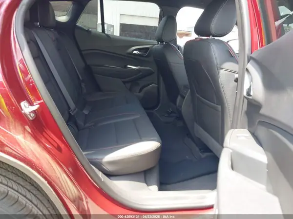 KL77LJEP1SC106702 2025 CHEVROLET TRAX - Image 8