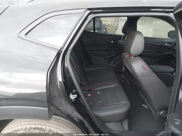 KL77LJEP1SC196787 2025 CHEVROLET TRAX - Image 8