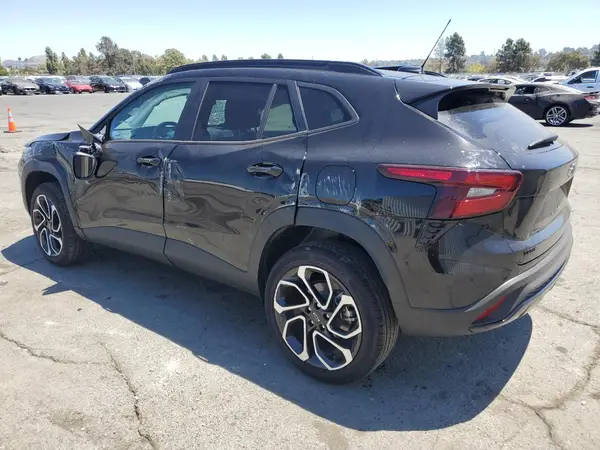 KL77LJEP1SC205147 2025 CHEVROLET TRAX - Image 2