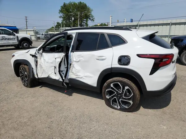 KL77LJEP1SC207416 2025 CHEVROLET TRAX - Image 2