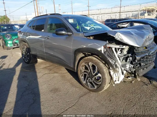 KL77LJEP1SC244062 2025 CHEVROLET TRAX - Image 1