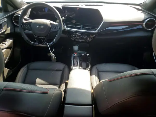 KL77LJEP2SC031847 2025 CHEVROLET TRAX - Image 8