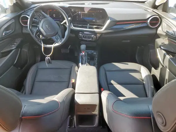 KL77LJEP2SC032433 2025 CHEVROLET TRAX - Image 8