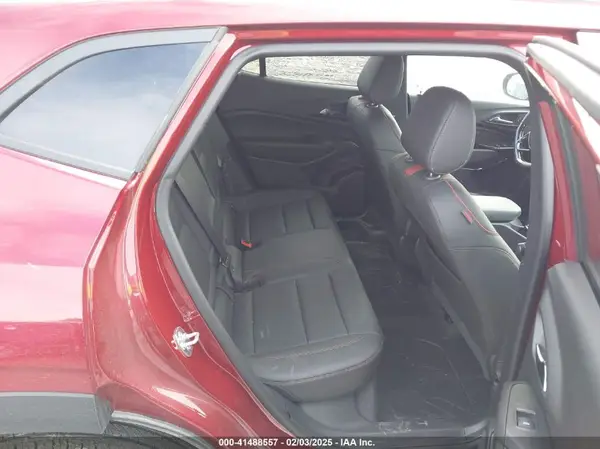 KL77LJEP2SC075623 2025 CHEVROLET TRAX - Image 8