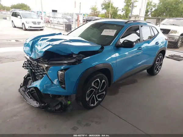 KL77LJEP2SC109642 2025 CHEVROLET TRAX - Image 2