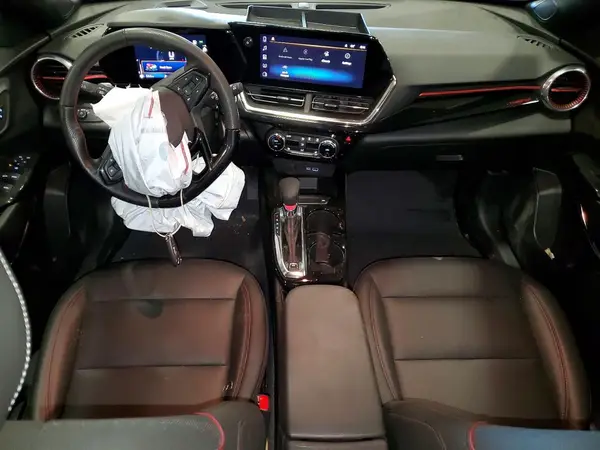 KL77LJEP2SC203410 2025 CHEVROLET TRAX - Image 8