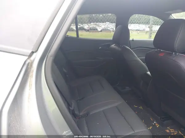KL77LJEP2SC226556 2025 CHEVROLET TRAX - Image 8