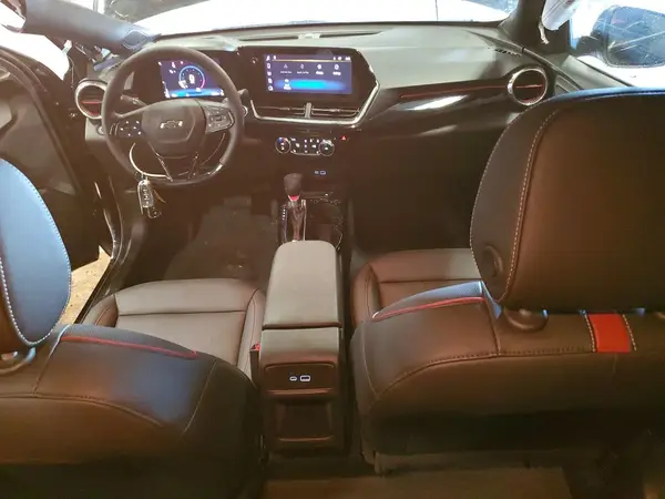 KL77LJEP2SC277586 2025 CHEVROLET TRAX - Image 8