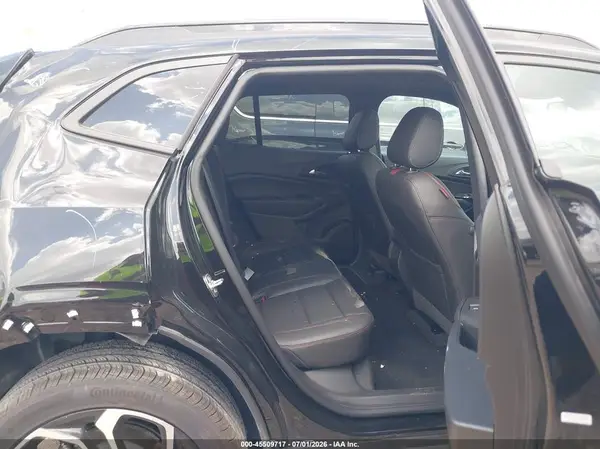 KL77LJEP2SC323188 2025 CHEVROLET TRAX - Image 8