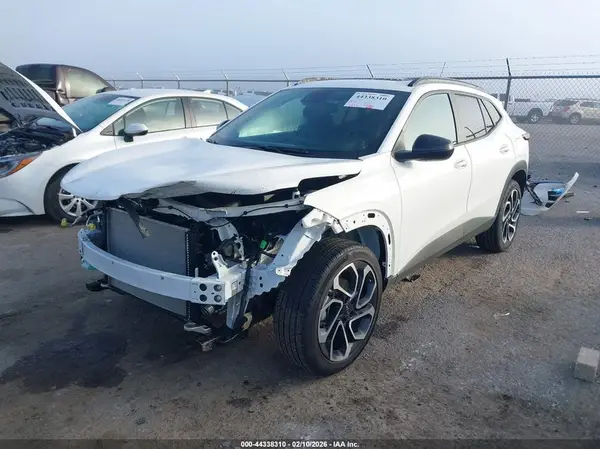 KL77LJEP2TC006366 2026 CHEVROLET TRAX - Image 2
