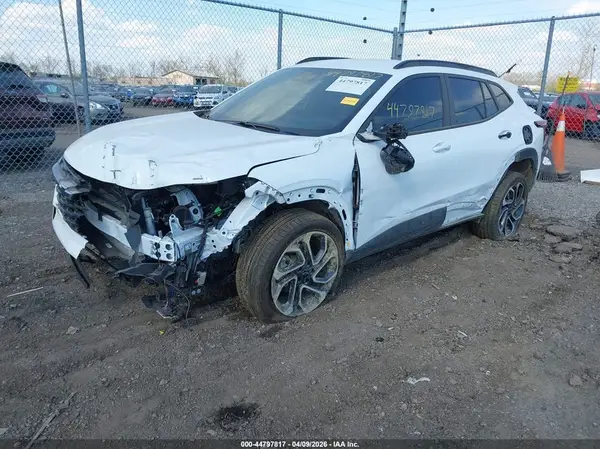 KL77LJEP2TC020963 2026 CHEVROLET TRAX - Image 2