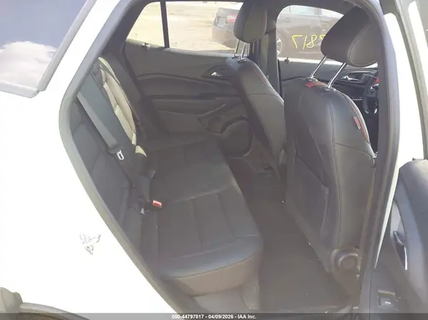 KL77LJEP2TC020963 2026 CHEVROLET TRAX - Image 8
