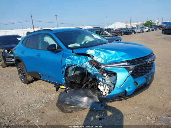 KL77LJEP3SC033204 2025 CHEVROLET TRAX - Image 1
