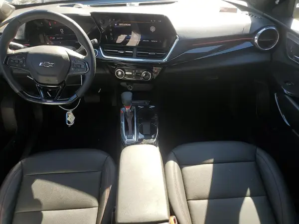 KL77LJEP3SC097355 2025 CHEVROLET TRAX - Image 8