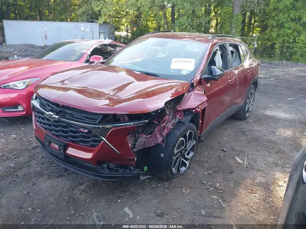 KL77LJEP3SC104417 2025 CHEVROLET TRAX - Image 2