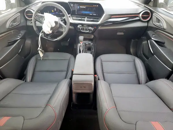 KL77LJEP3SC129818 2025 CHEVROLET TRAX - Image 8