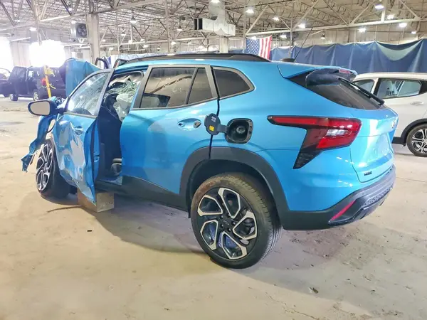 KL77LJEP3SC157862 2025 CHEVROLET TRAX - Image 2