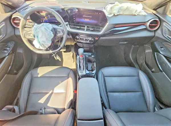 KL77LJEP3SC158638 2025 CHEVROLET TRAX - Image 8