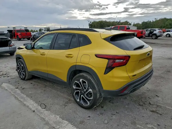 KL77LJEP3SC284868 2025 CHEVROLET TRAX - Image 2